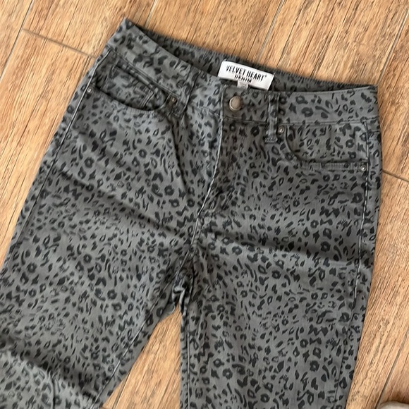 Velvet heart leopard print skinny Jean - Picture 2 of 3